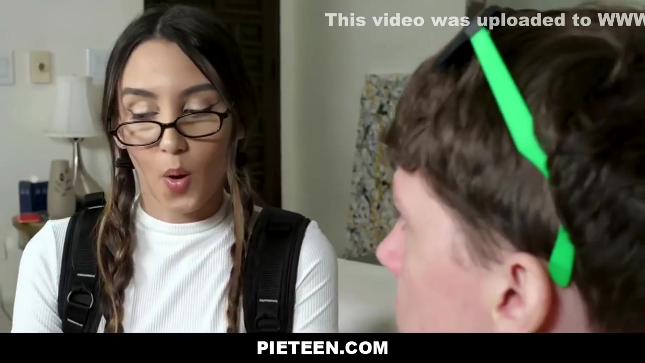 Natalia Nix In Drilling College Skinny teen 18+