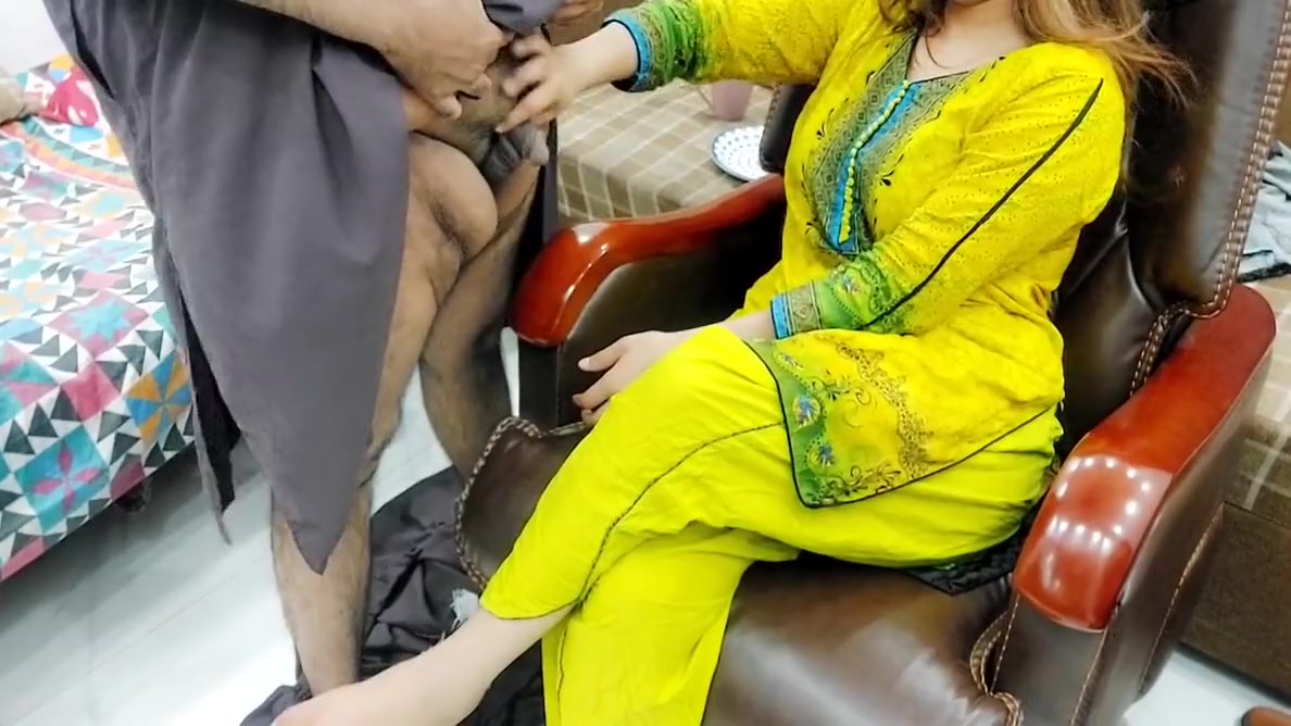 Desi Office Madam Drinking Sperm With Coffee Of Office Boy With Hindi Audio