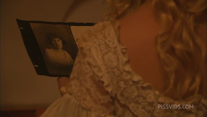 Hot blonde with big boobs fuck asian brunette in far west cosplay - PissVids