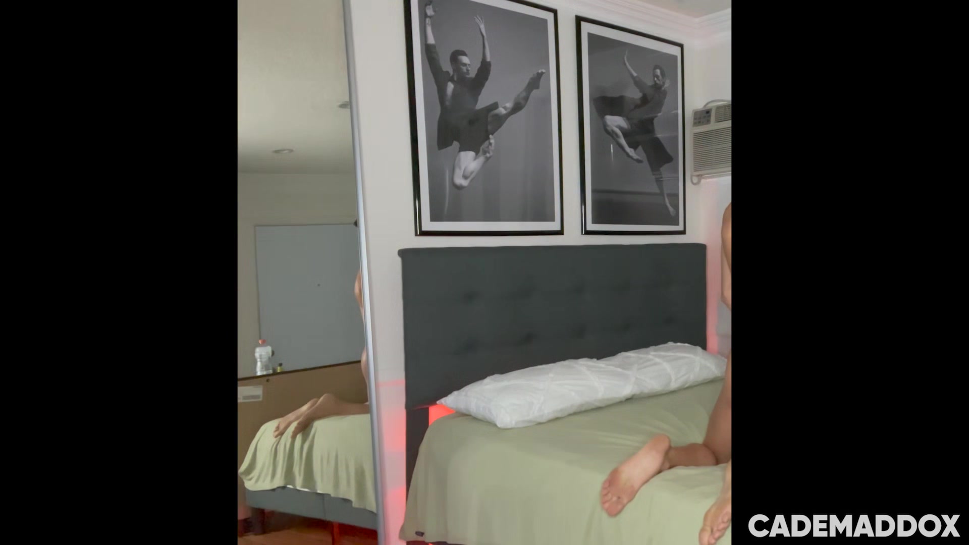 Keeping It Discreet - CadeMaddox
