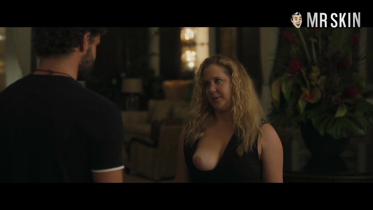 Before Ingrid Goes West See Elizabeth Olsen Go Breast - Mr.Skin
