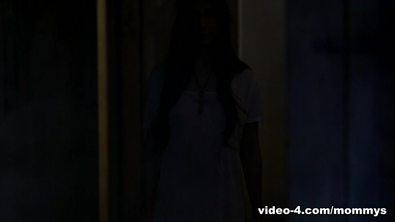 Cassidy Klein & Jelena Jensen in My Virgin Step daughter One Scene 01 - Cassidy Klein,Jelena Jensen - MommysGirl