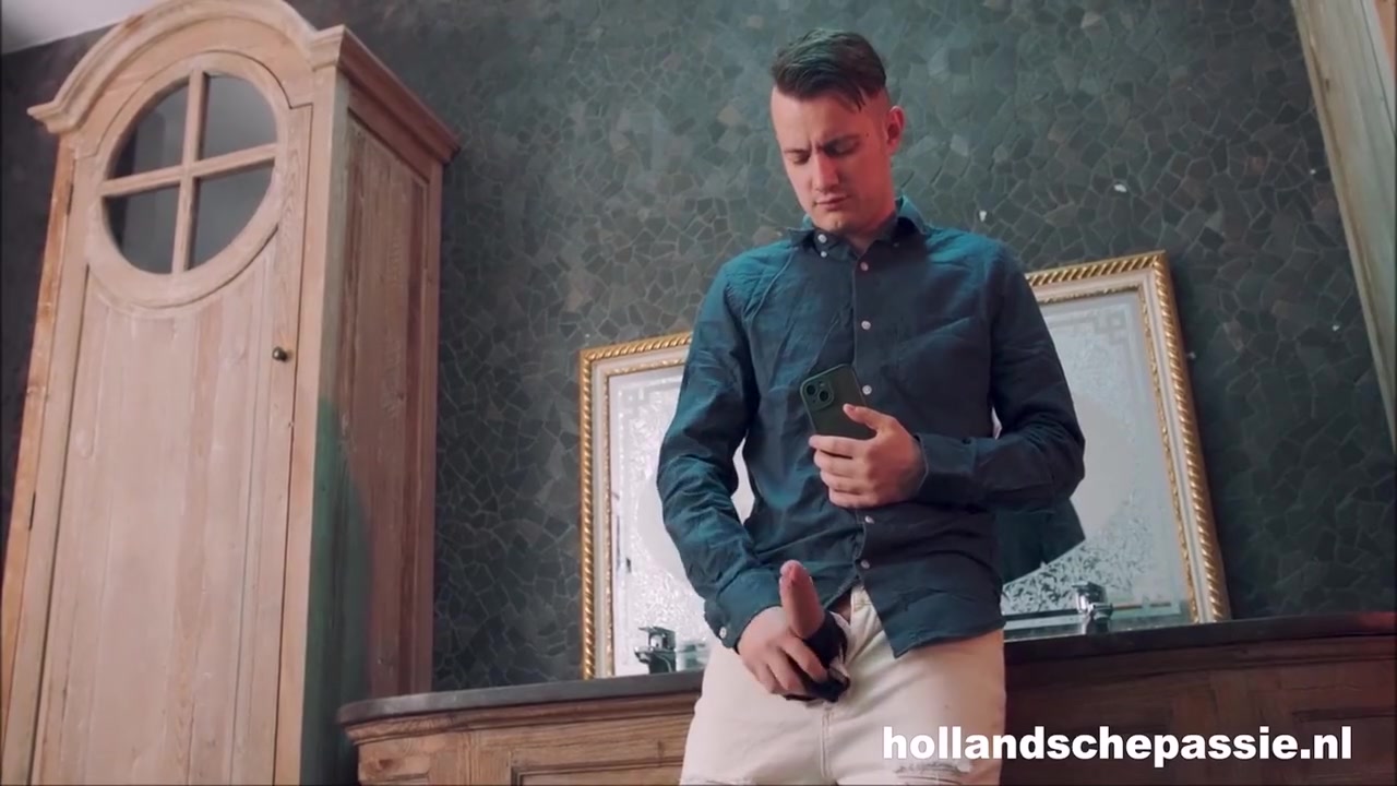 Caught Him Jerking Off.... New Passie Video - Sam Bourne And Gigi Max