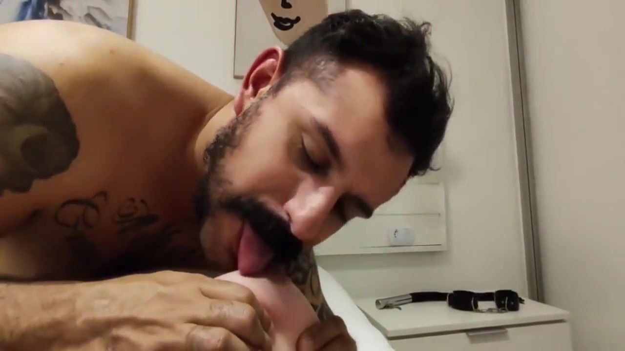 Um Bom Garoto Ganha Presentes. 21 Min