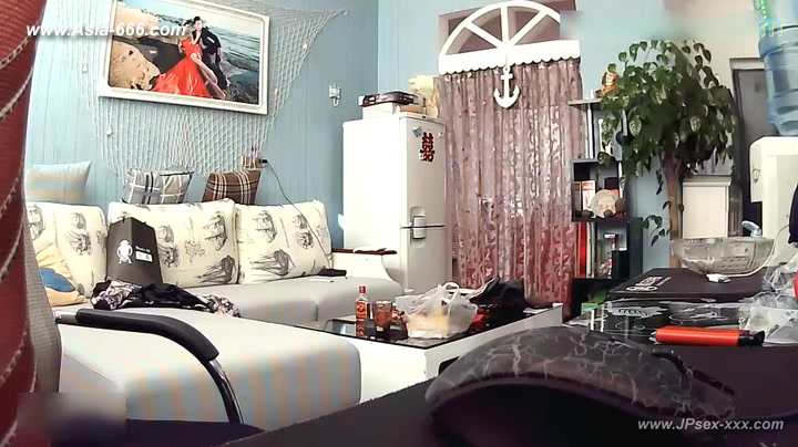 Hackers use the camera to remote monitoring of a lover's home life.322