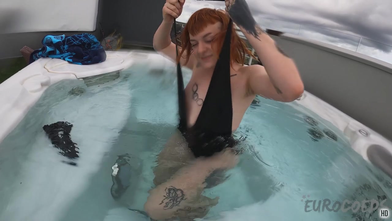 Underwater Jacuzzi Big Brutal Black Dildo Hairy Tattoo teen 18+ Brilla Showering To Climax Rfo