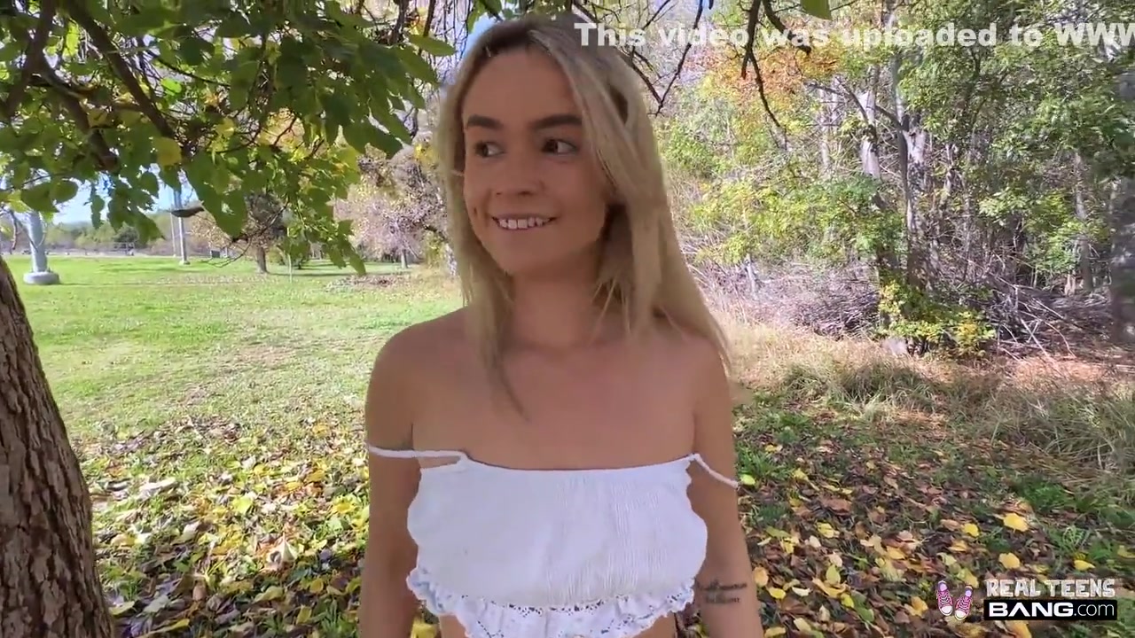 18+ - Bubble Butt Teen 18+ With Hairy Pussy Does Her First Ever Porn Casting With Khloe Kingsley And Real Teens