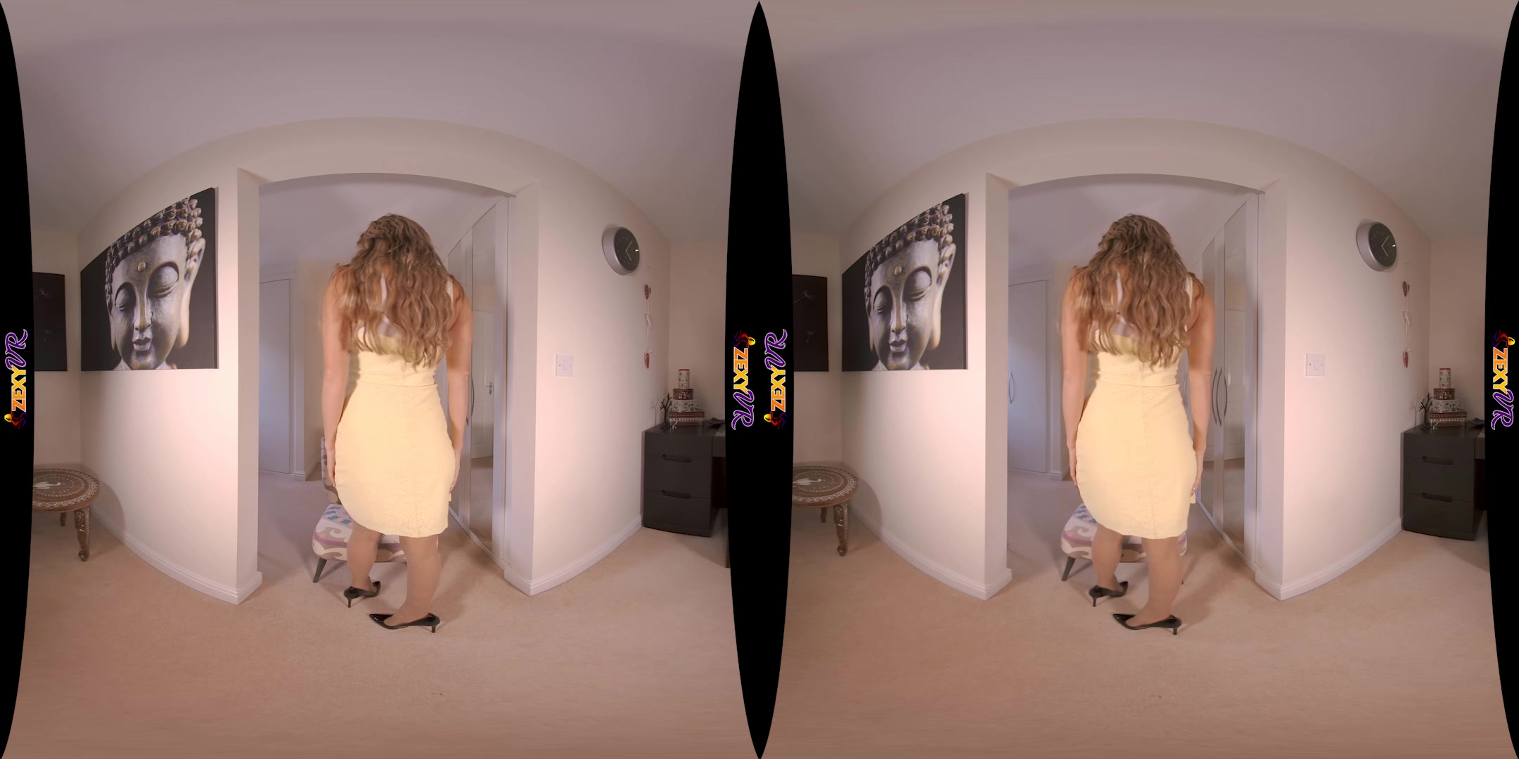 Your Striptease featuring Louise K - ZexyVR