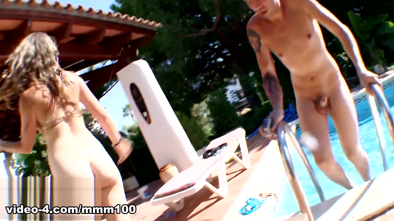 Africa Irujo & Kevin White in Pool Fuck On A Hot Day - MMM100