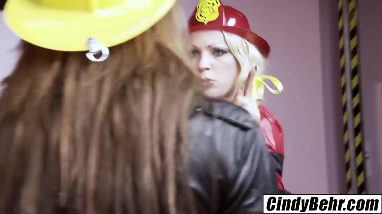 Cindy Behr - Girl On Girl Fun With New Stepsister