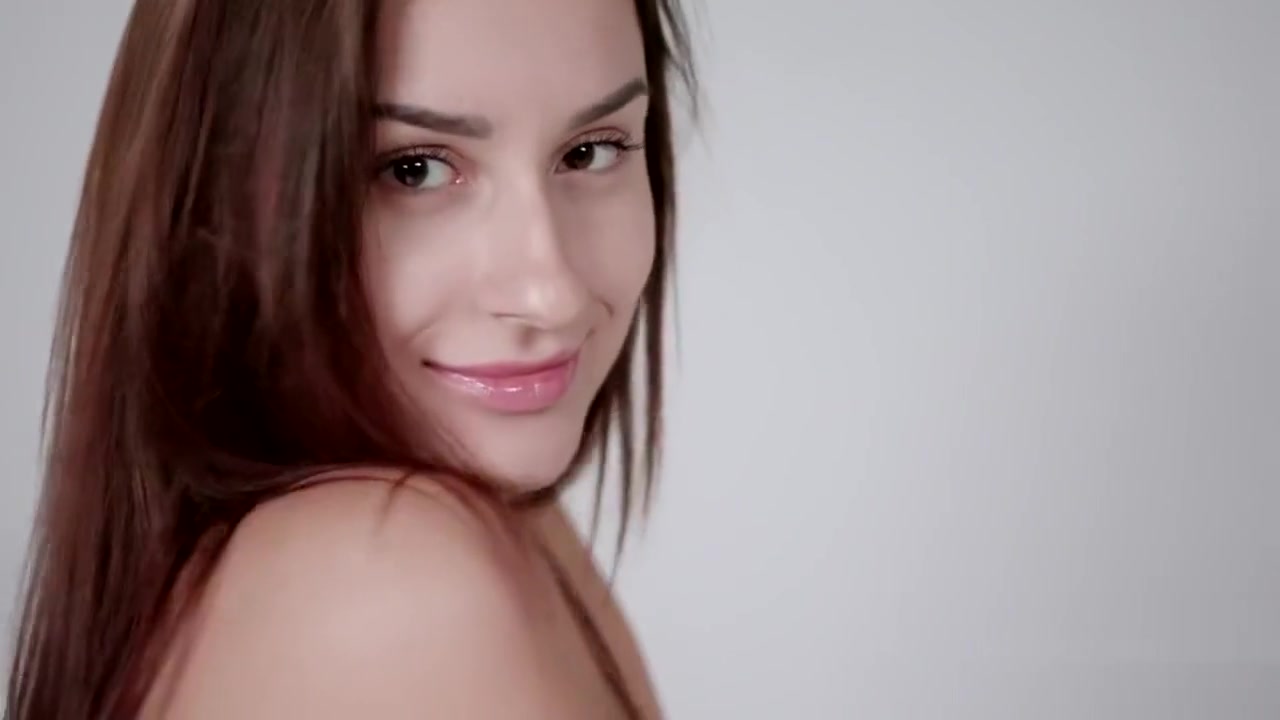 Will I have the opportunity to meet this model?