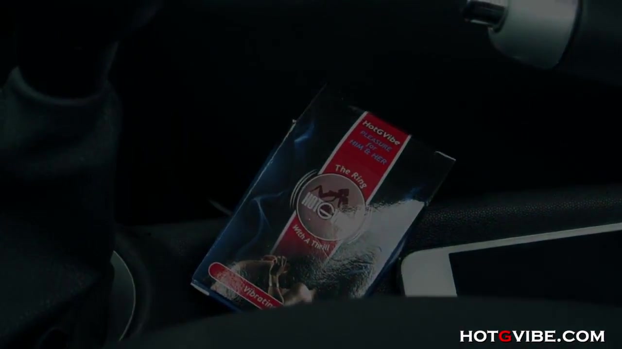 Lara Tinelli Car Squirt