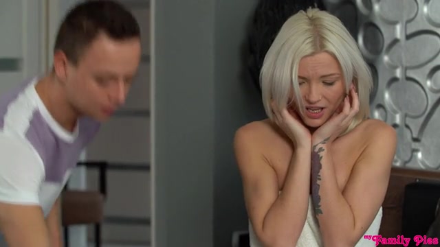Stepsisters Diary - S24:E2 - Myfamilypies