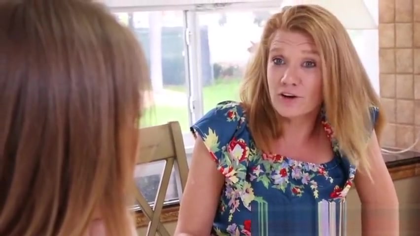Stepsister sucks and jerks huge shlong
