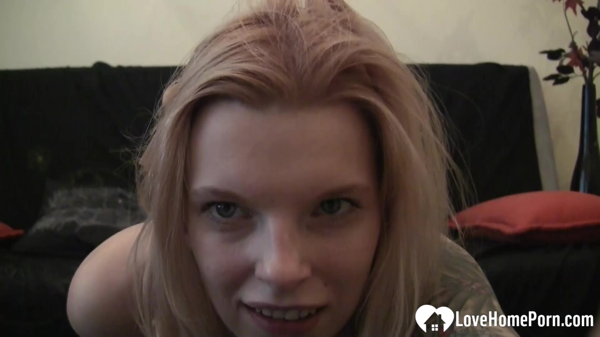 Lusty blonde uses a toy on her slit