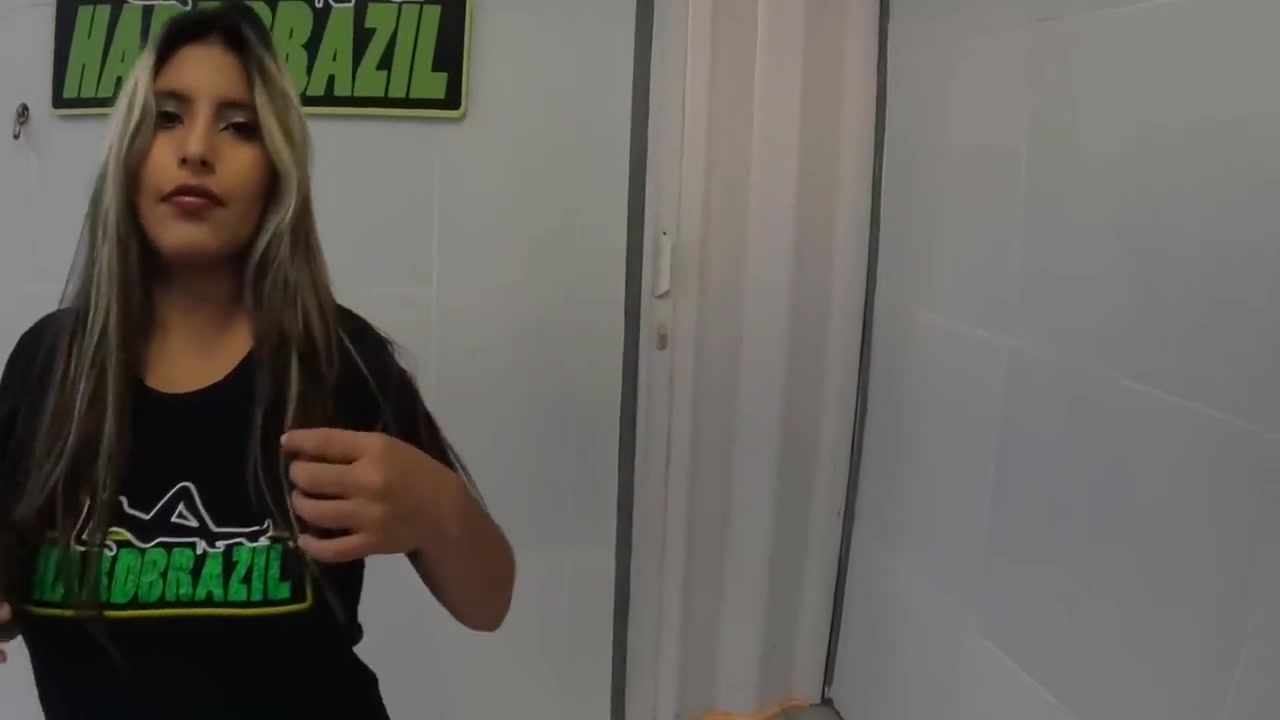 Ela Chegou Meia Timida Para Sua Primeira Vez E E Ajuda Boliviana A Entrar No Ritmo Da Putaria 11 Min With Bianca Lima, Ma Santos And Julia Fontanelli