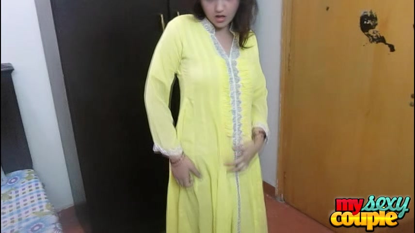 Indian Bhabhi Sonia Fucked By Sunny - MySexyCouple