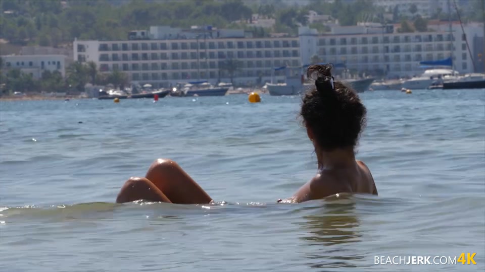 Ladies Lunch: 2 - BeachJerk
