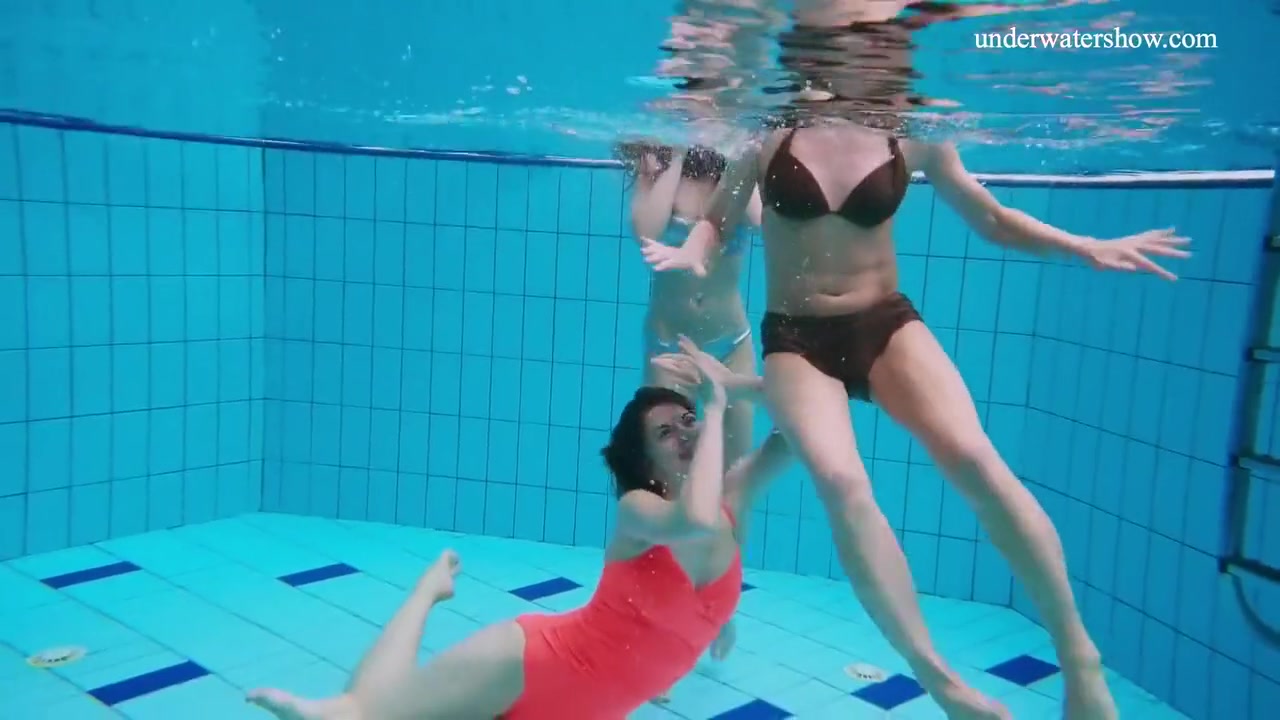 Avenna With Nina Mohnatka And Marketa Swimming In The Pool