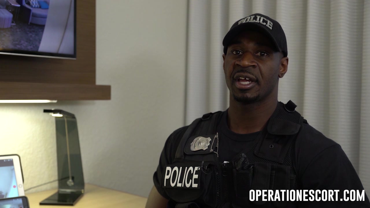 Operation Escort - Case 017 - Mia Faith - That's my friend