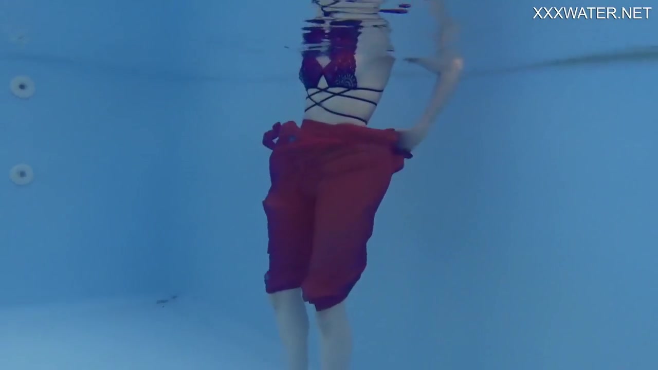 Marfa Is Too Hot And Horny In The Public Swimming Pool
