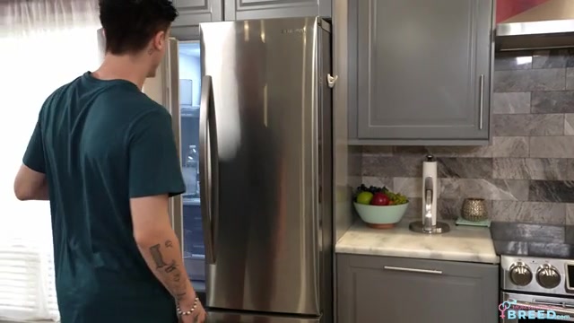 Stepmom Craves My Cream - S4:E3 - Momlover
