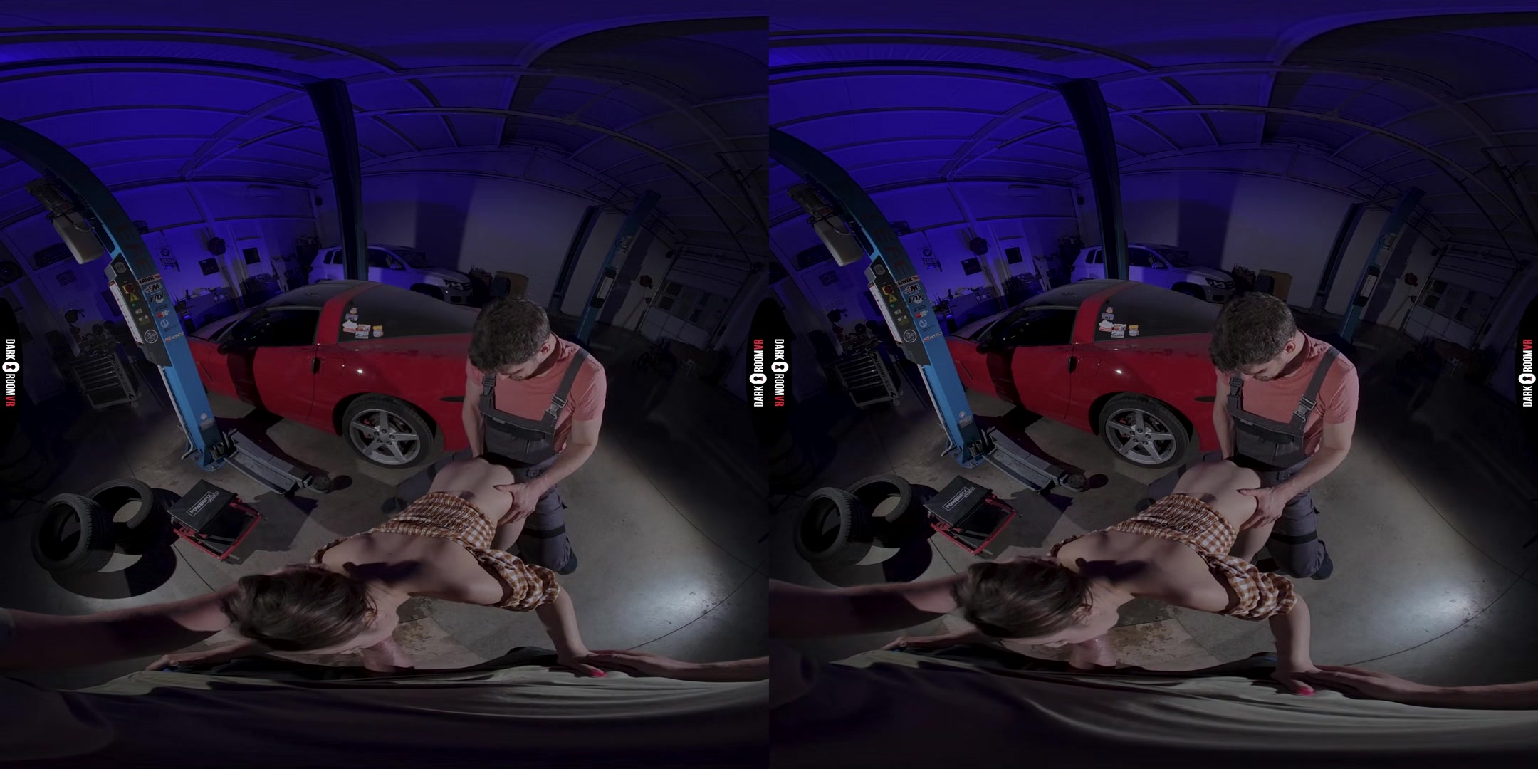 Serina Gomez VR Porn: Pussy Oil Change - DarkRoomVR