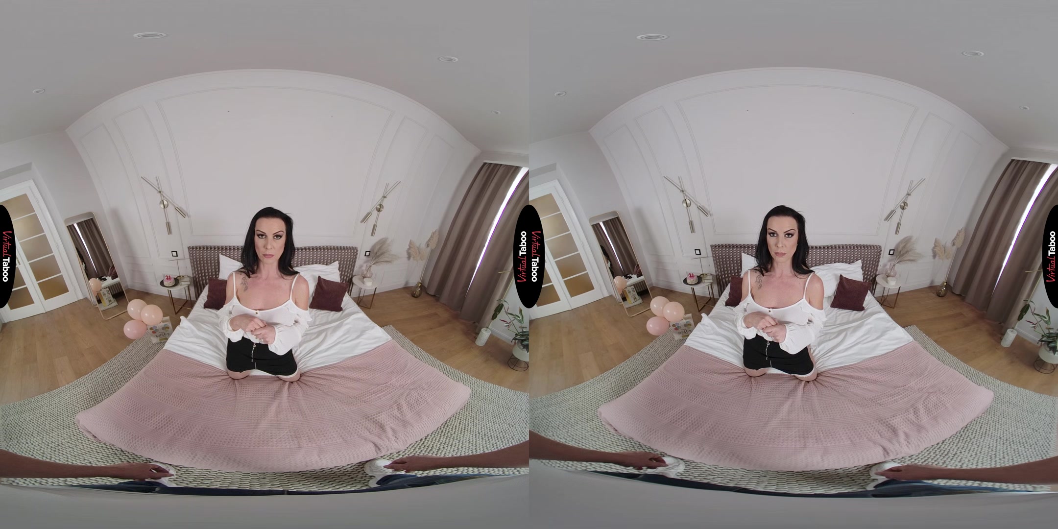 Texas Patti VR Porn: Ready For Your Present? - VirtualTaboo
