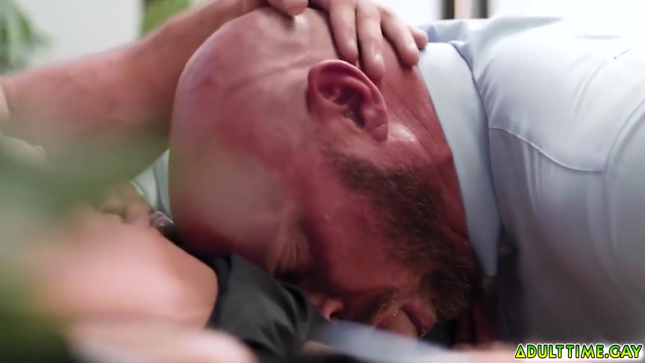 Gay Porn, Roman Todd And Killian Knox - Drops To His Knees And Gives A Blowjob Right Then And There 6 Min