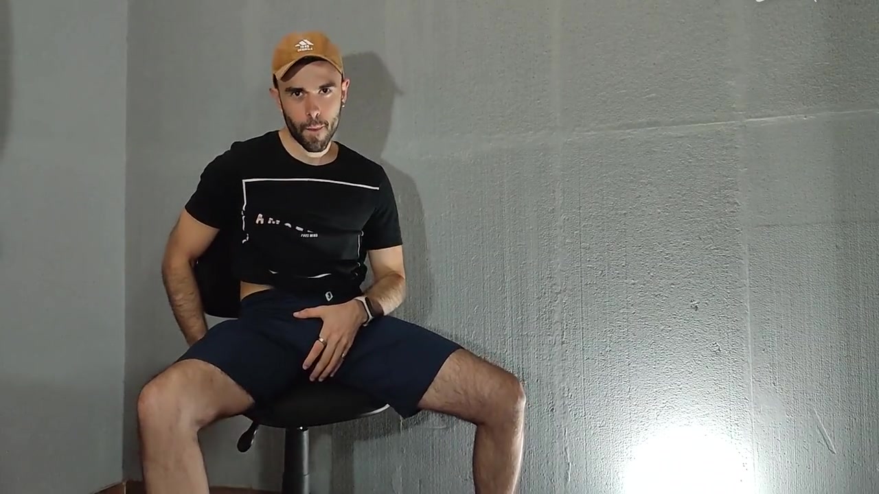 Pov: Hairy Giant And You Cumming In A Locked Room With Louiferdi