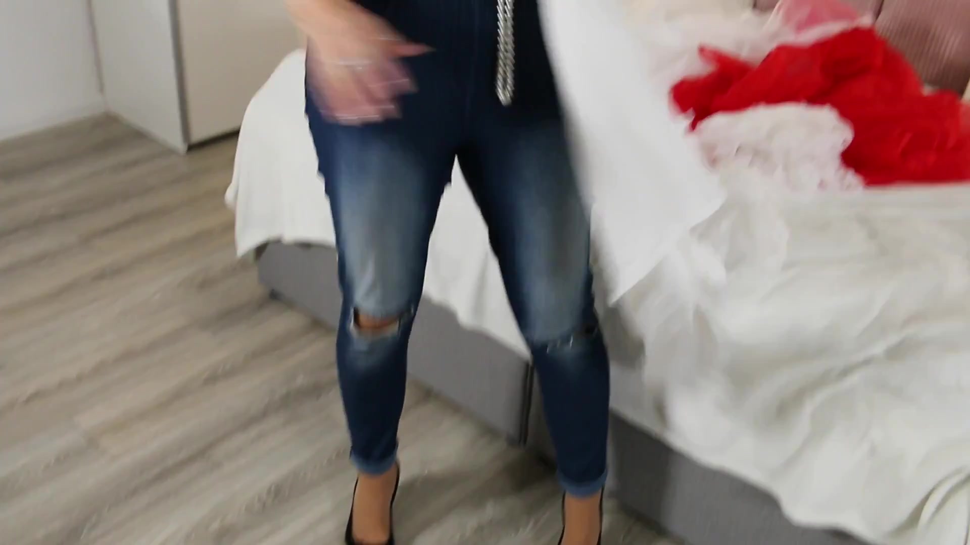 Experienced Blonde Cara Changes Her Clothes