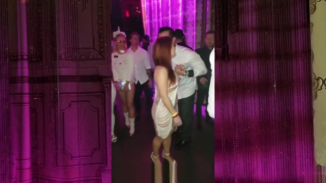 Redhead Chrissy and Blond Gabi having fun at the club - White Party 2019