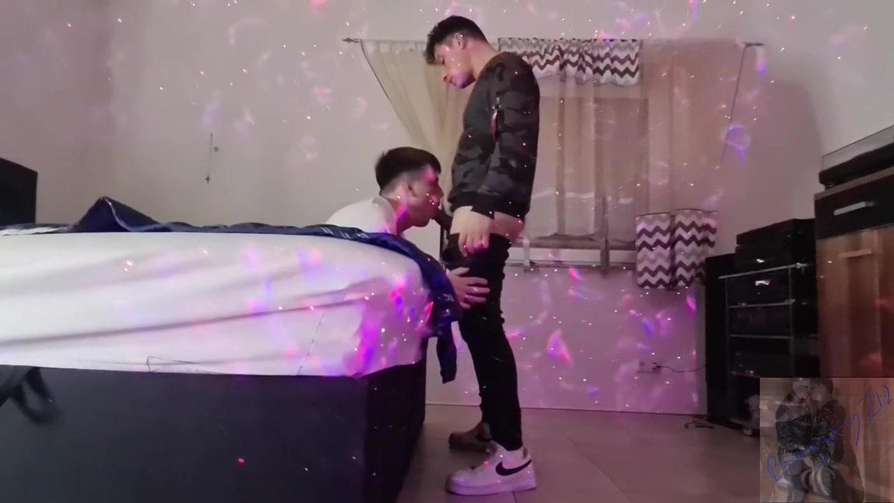 Gay Boys Smoke, Kisses, Blowjob And Bareback Assfuck