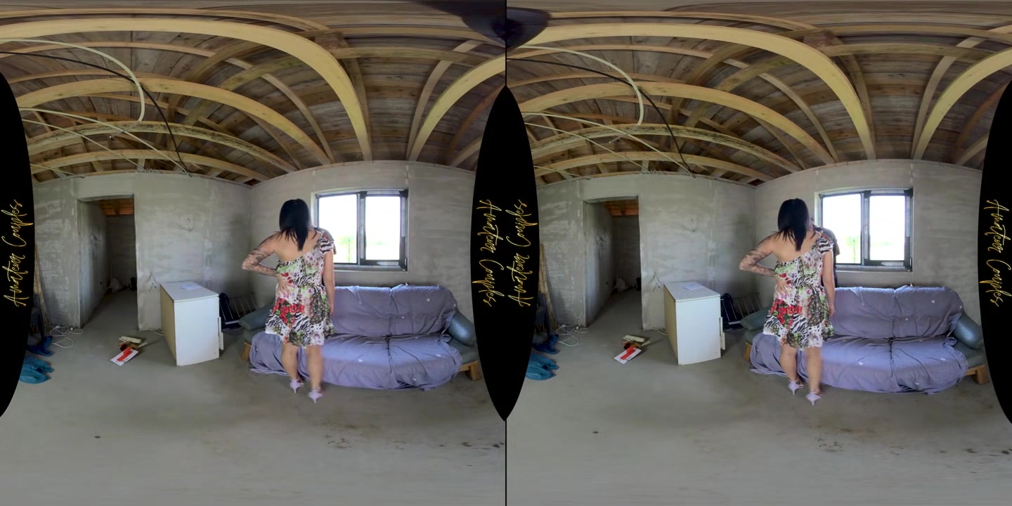 Slutty Teen Getting Nailed By The Contractor - AmateurCouplesVR