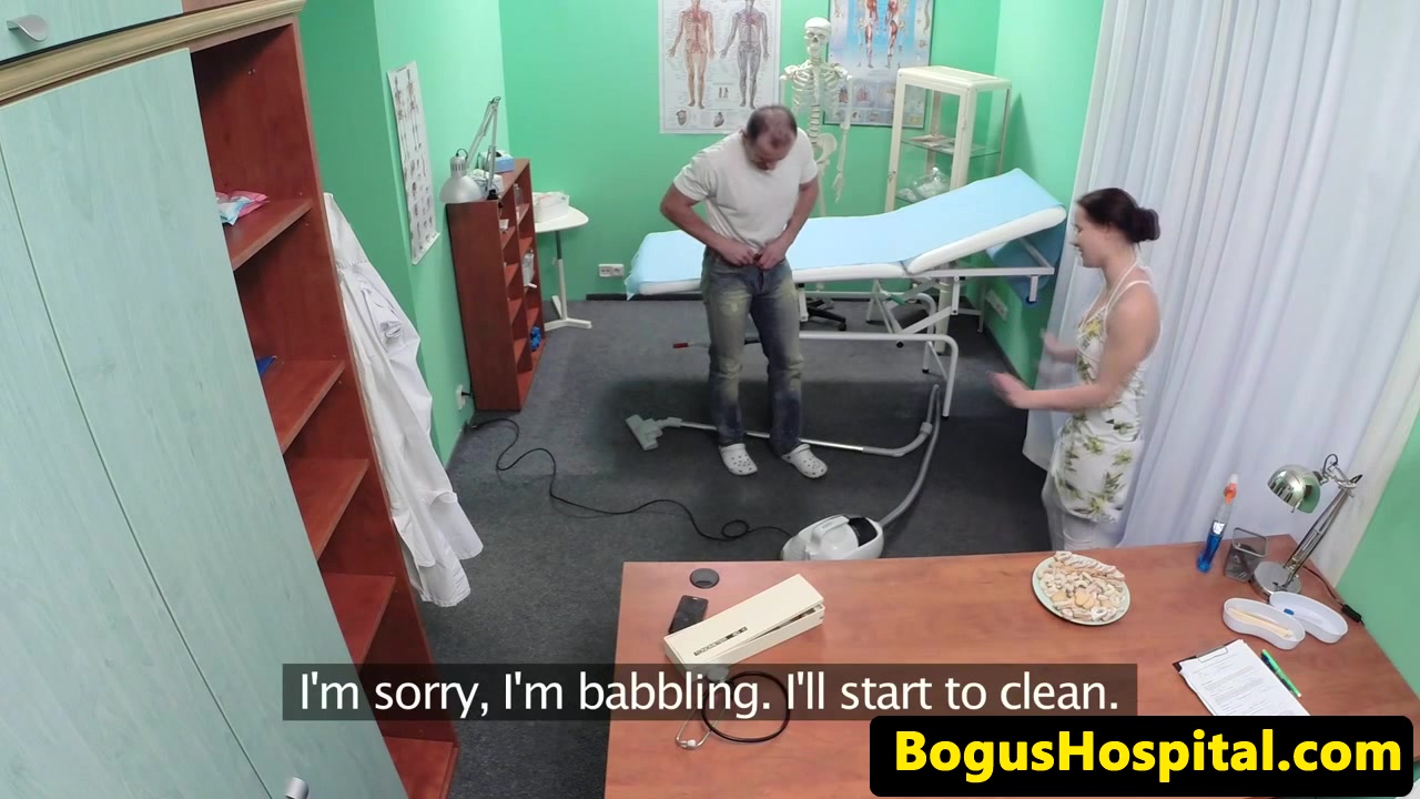 Doctor fucks cleaning eurobabe in his office