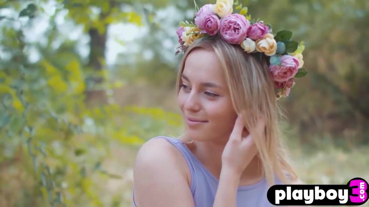 Sexy Natural teen 18+ Model With Perfect Natural Boobs Jilean Amazing Posing