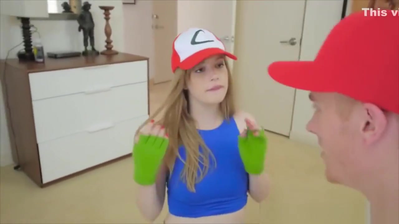 Cute Stepsister Playing Pokemon Go And Fucks With Stepbro