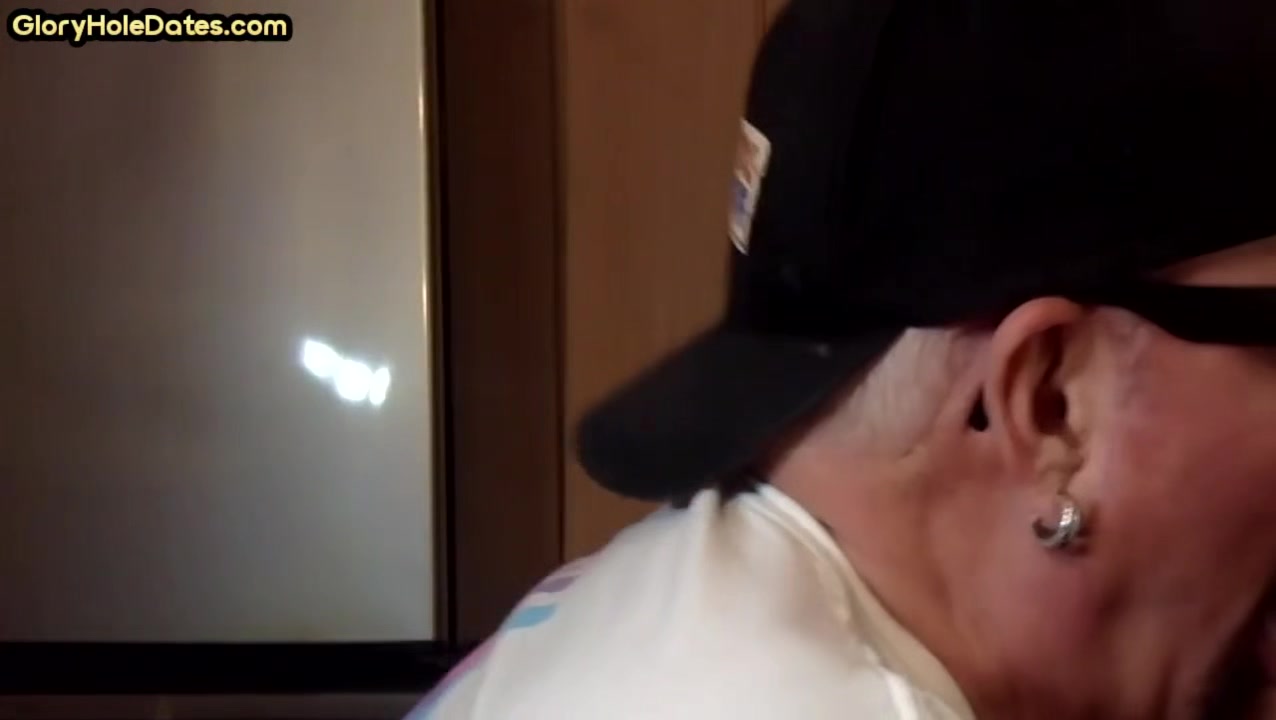 Real greedy gloryhole DILF sucks cock in homemade closeup