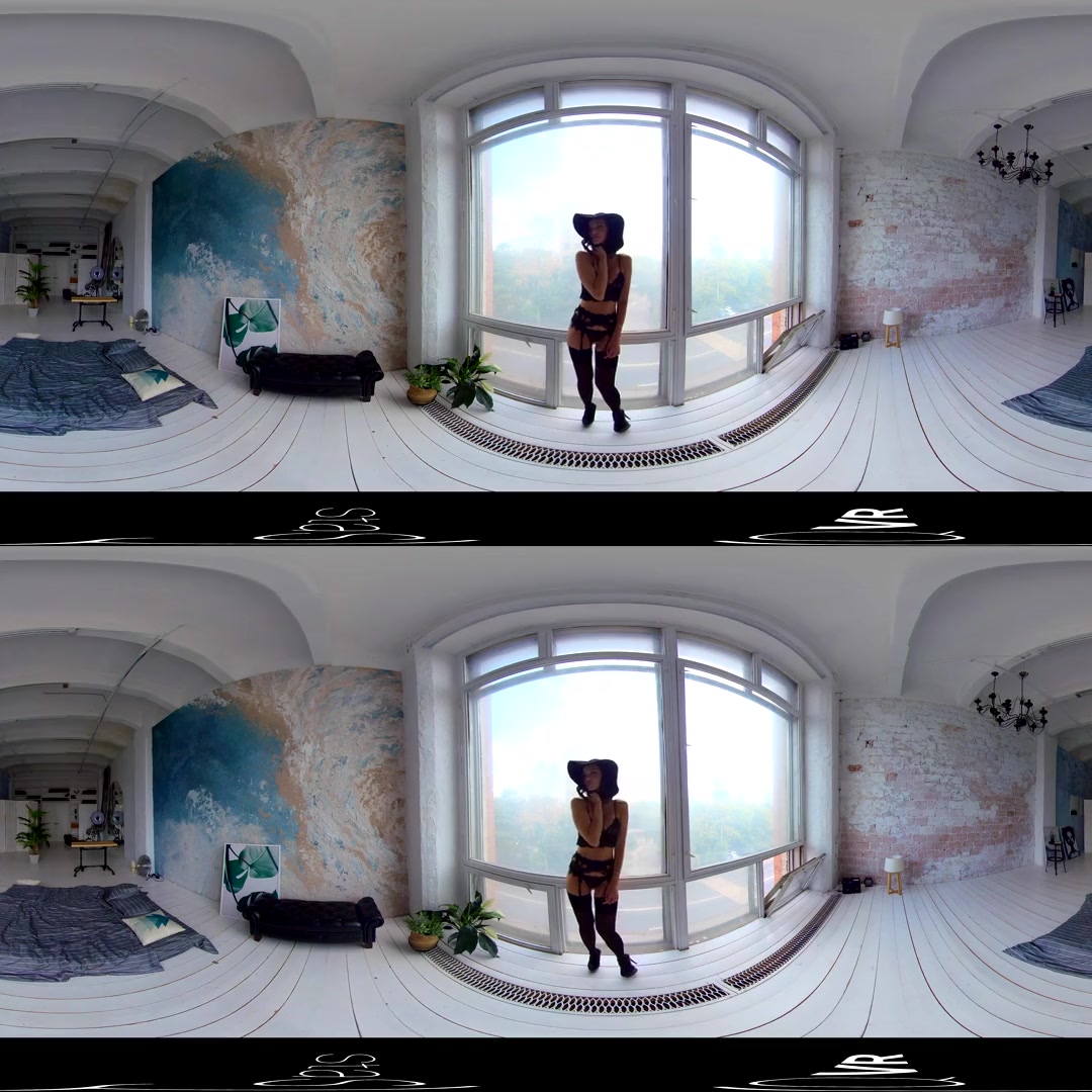 AshleyQ in High Times in a Highrise 360\u00ba - StasyQVR