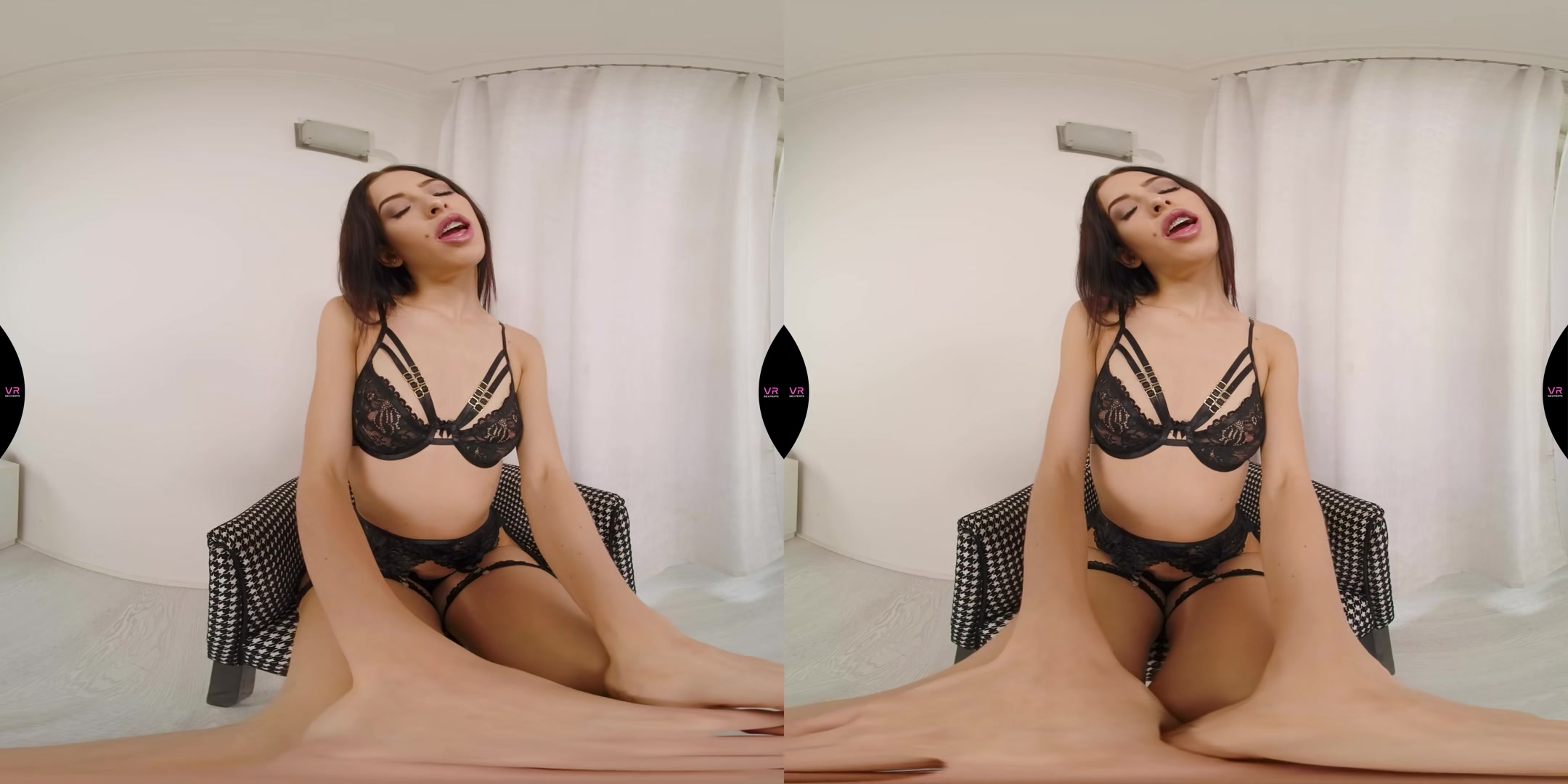 Orgasm In Black Lingerie - VRSexperts