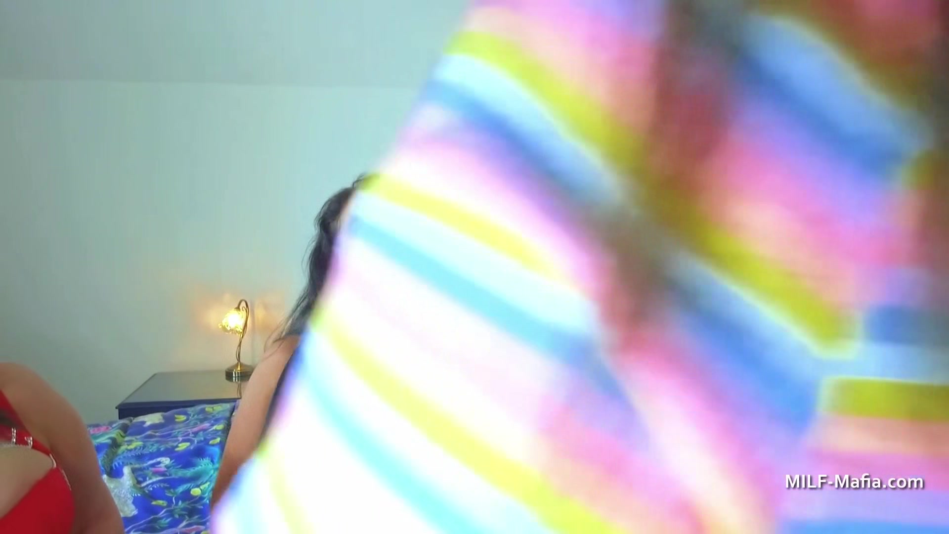 Younger chubby uses big dildos on two older ladies