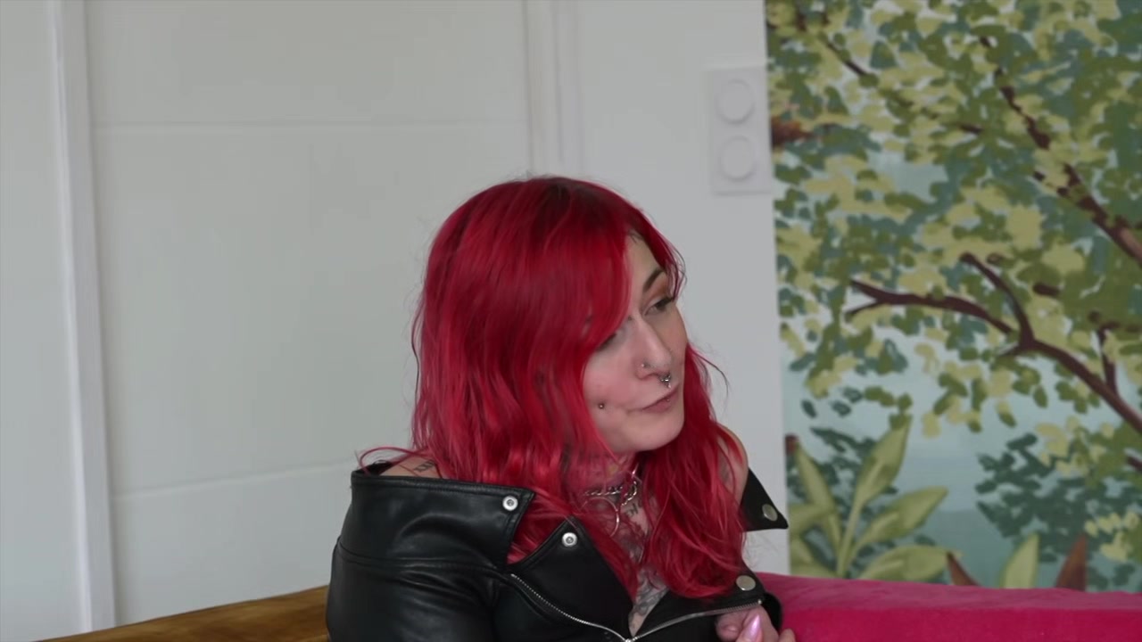 Emmy, 46, massage therapist! - Jacquie et Michel TV