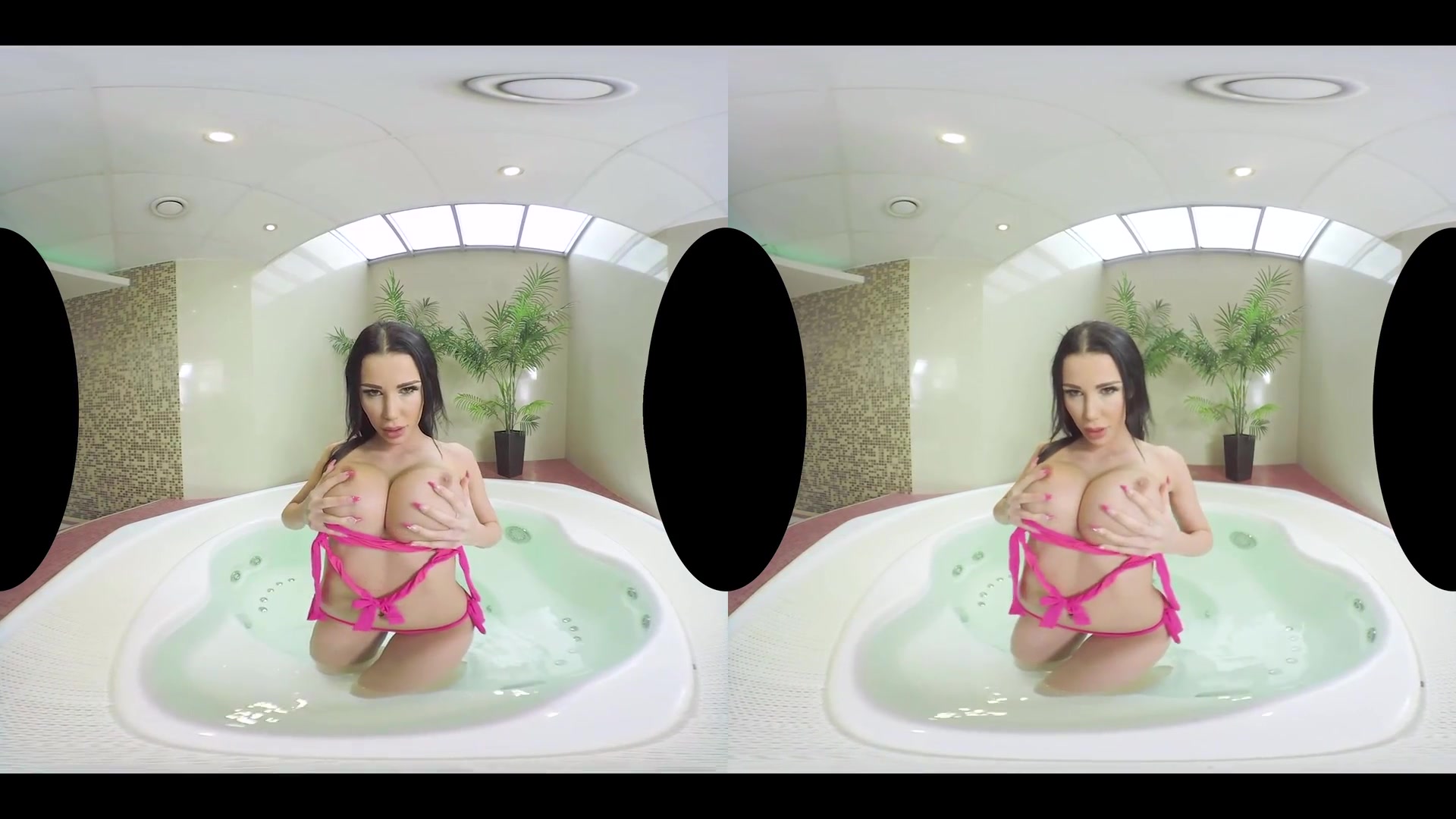 Patty's Busty Bath