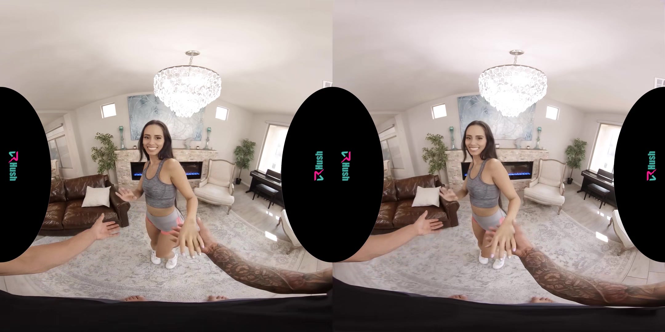 VRHUSH Andreina De Luxe stops by to show off her moves