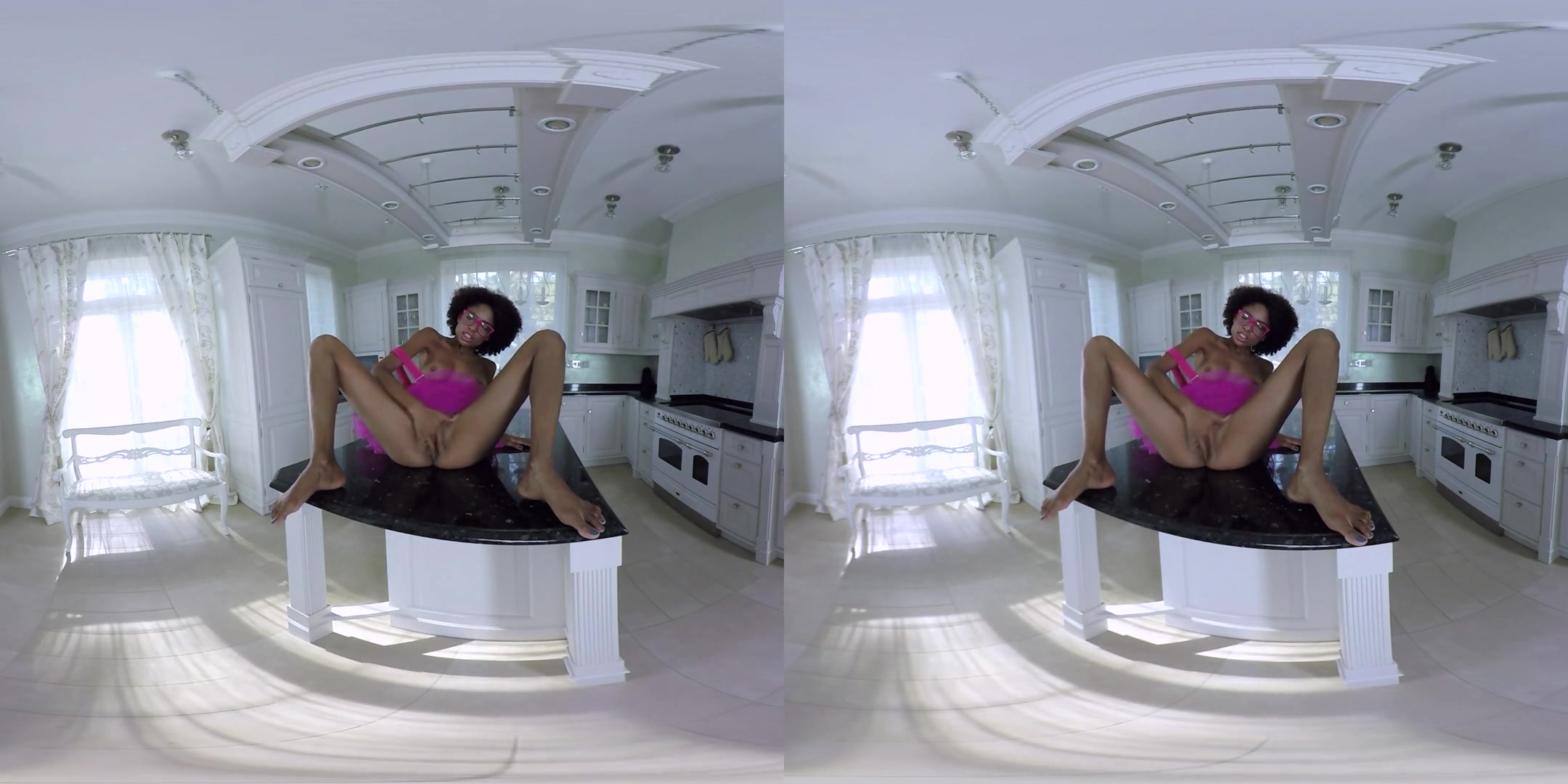 Luna Corazon in Chocolate Candy - RealJamVR