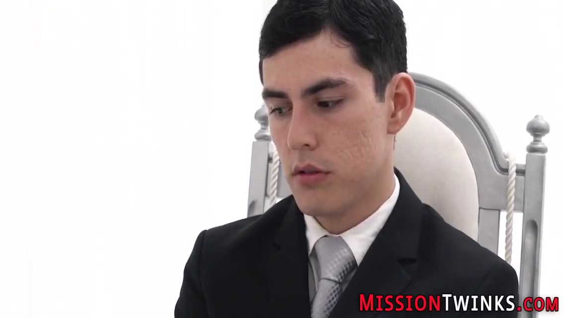 Religious Mormon Hunk Gets Cock Tugged 10 Min