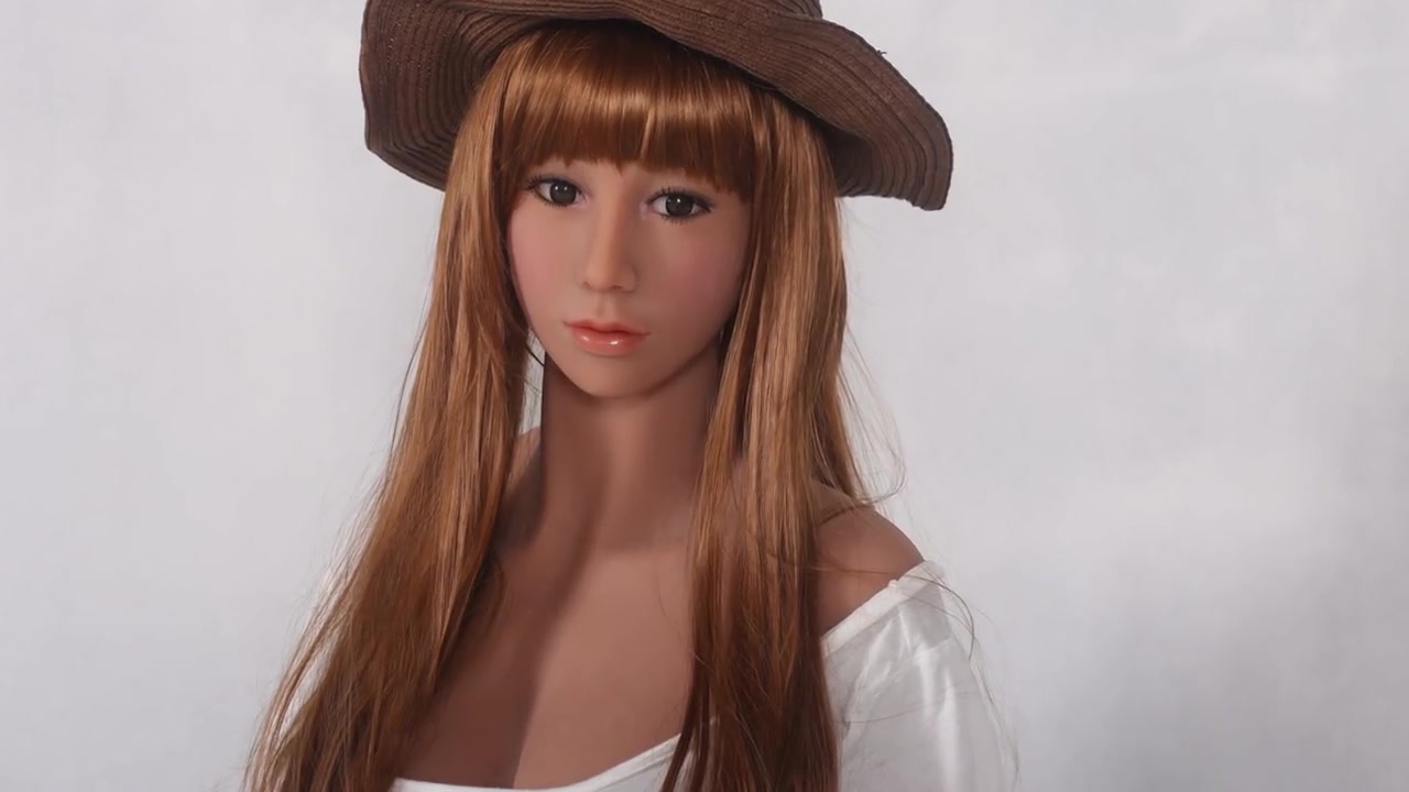 Firm boobs, tight pussy you can’t say no to this sex doll