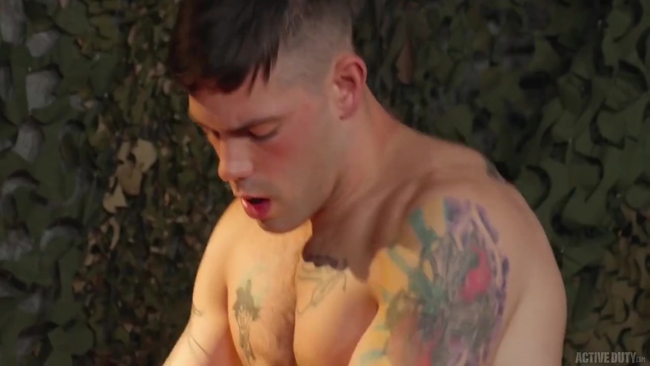 Booty Packing Soldiers Hardcore Railed By Big Cock Hunk With Jonathan Tylor, Julian Brady And David Skylar