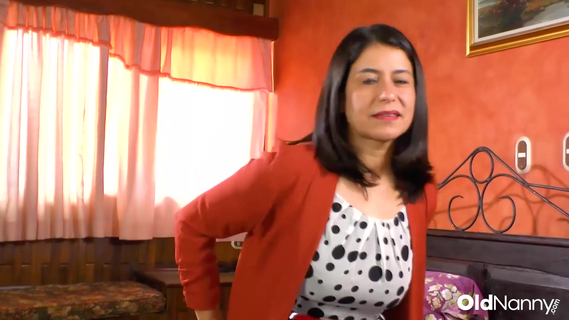 Sexy Mature Latina Woman In Stockings Masturbates Passionately