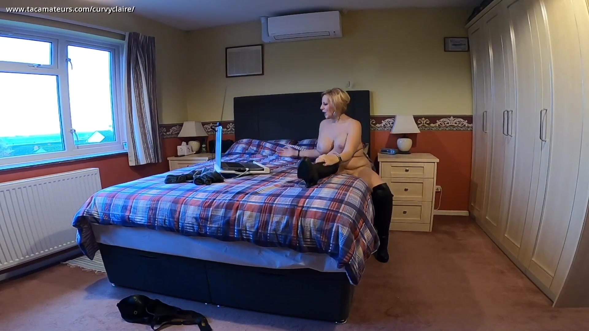 Solo Thigh Boot Fun Pt4 - CurvyClaire